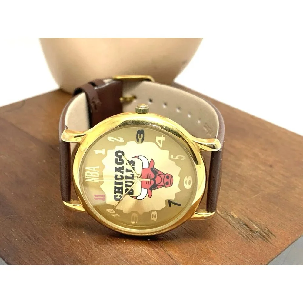 Chicago Bulls NBA Men's Watch Vintage Quartz Gold Dial Brown Leather Band 36mm